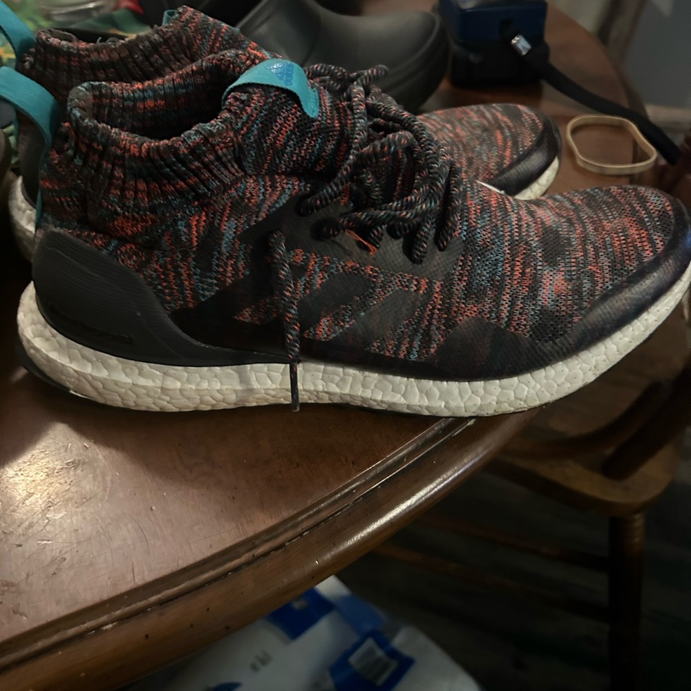 Adidas ultra boost mids